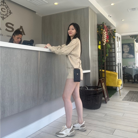 Meet your Posher, Susan - Picture 2 of 7